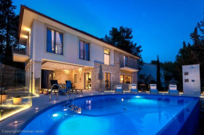 Beautiful Hvar Villa 4 Bedrooms Villa Stone Pine Private Infinity Pool and Stunning Sea Views Vrboska
